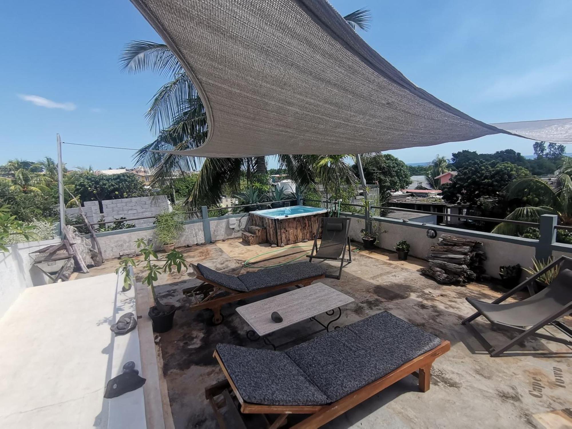 Modern Apartment/3Bedrooms/2Bathrooms/Rooftop/Jacuzzi Pointe aux Sable Exterior foto